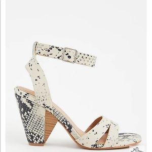 TORRID SNAKESKIN PRINT FAUX LEATHER ANKLE STRAP CONE HEEL (WW)